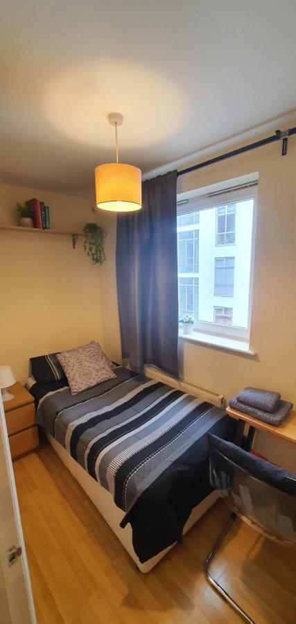 Double Room&Private Bath Near The Square Mile 伦敦 外观 照片